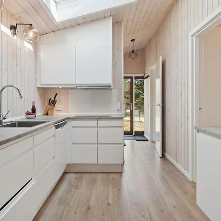 Ahti - 340m From The Sea By Interhome